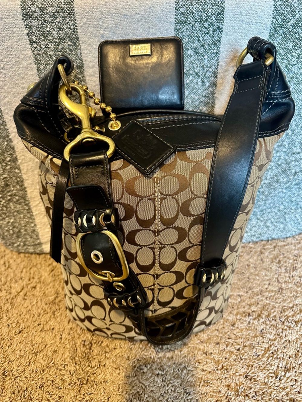 Y2K Authentic Bleeker Large Duffle bag and WALLET SET~  Style #11438